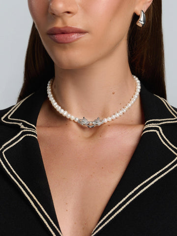 Nialaya Women's Necklace Women's Pearl Choker with Silver Double Panther Head Women's Pearl Choker with Silver Double Panther Head 15 Inches / 38.1 cm WNECK_273